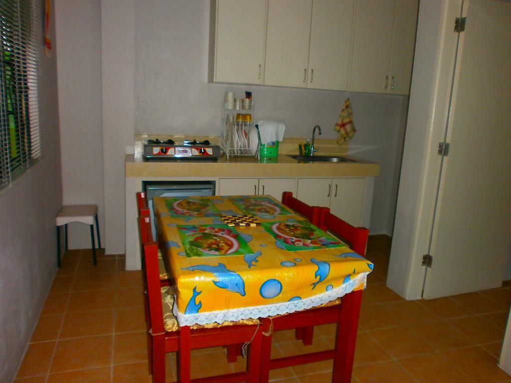 Lyn'S Do Drop Inn Transient House Baguio City Quarto foto